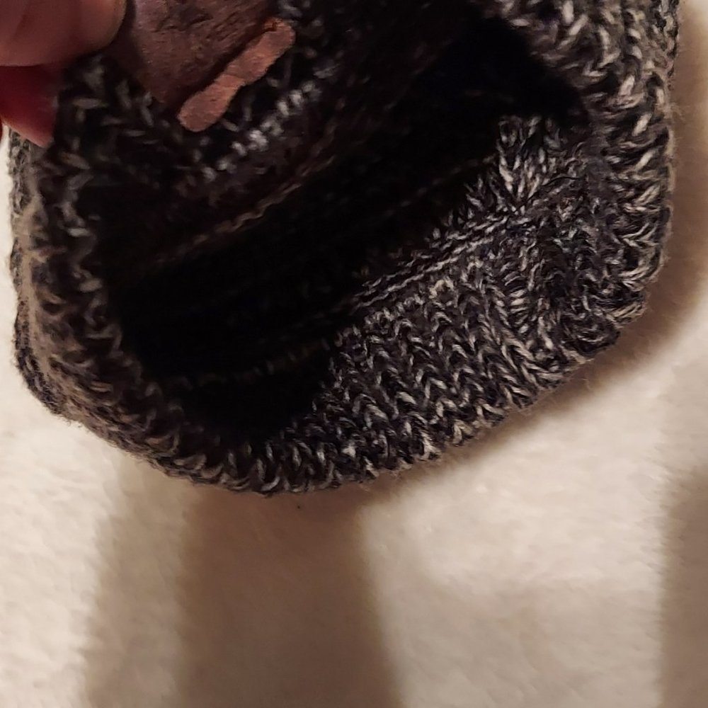 Beanie - Picture 2 of 3